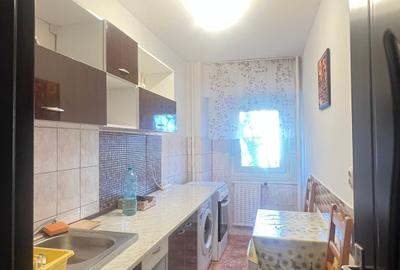 Garsoniera Mall Vitan, 10 minute de metrou, mobilata si utilata modern, libera - 6