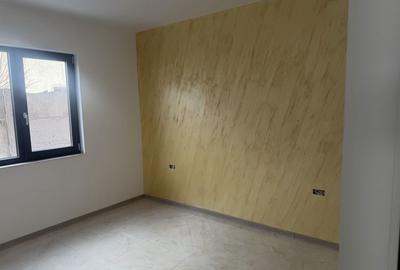 Casă cu 4 camere cu Teren 400 Mp în Costi - 2