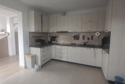 Casă individuală cu 4 camere cu Canalizare în Utvin - 2