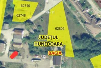 Casă cu 4 camere cu Teren 330 Mp în Băcia - 1