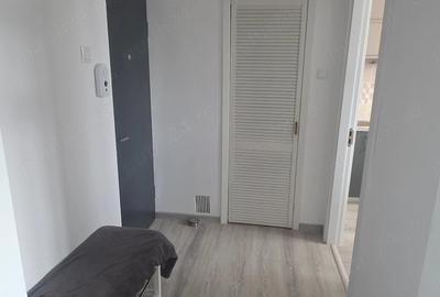 Apartament cu 2 camere semidecomandat în Cedonia