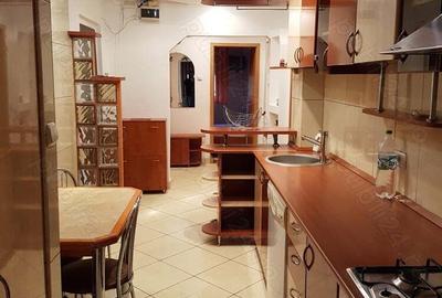 Inchiriez apartament 3 camere Lipovei 370 euro luna - 2