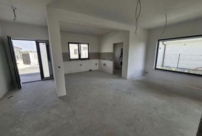 Casă cu 3 camere în Central - 3