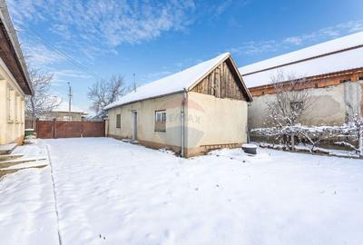 Proprietate cu doua case ?i teren generos, cu toate uti... - 9