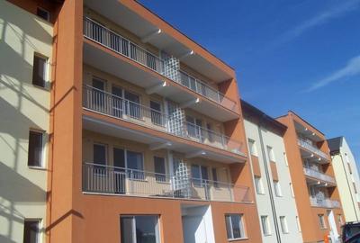 Apartament cu 2 camere semidecomandat, mobilat în Dumbrăvița