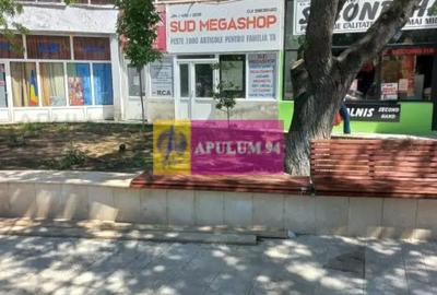 Spațiu comercial, de 163 mp, în Central - 3