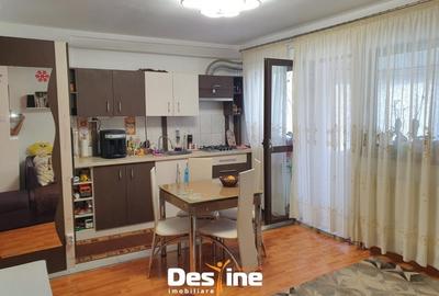 Apartament cu 3 camere semidecomandat în Tătărași