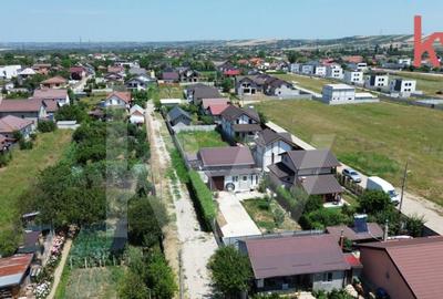 Teren Albesti,, deschidere 26 mp, intre case, imprejmuit- 34 - 2