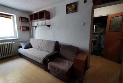 Garsonieră decomandată în Titan - 4