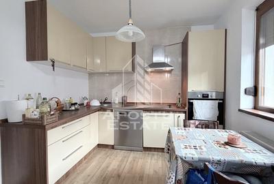 Casa moderna in Sanandrei la asfalt vatra satului - 7