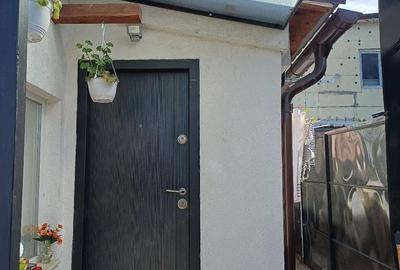 Casă cu 2 camere cu Teren 70 Mp în Central