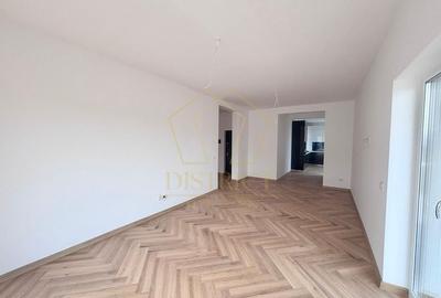 Apartament cu 3 camere decomandat în Torontalului