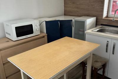 Inchiriez apartament 1 camera la casa - 2