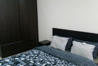 Apartament cu 3 camere semidecomandat, mobilat în Pipera