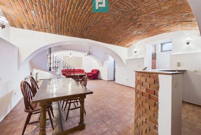 Apartament cu 5 camere decomandat în Ultracentral - 9