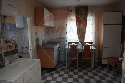 Casa / Vila cu 3 camere de vanzare - 5