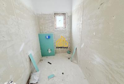 Casă cu 5 camere cu Teren 200 Mp în Central - 11