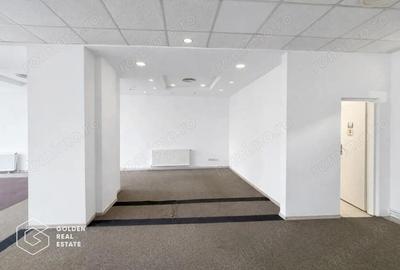 Spațiu comercial, de 104 mp, în Central - 1
