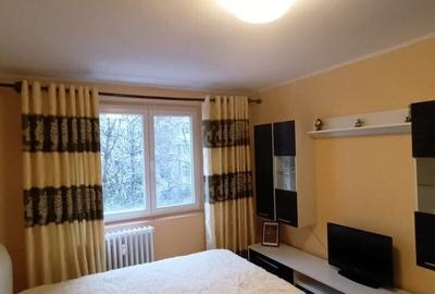 Apartament cu 3 camere semidecomandat, mobilat în Basarabia - 8