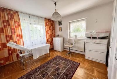 Casă cu 8 camere cu Teren 1800 Mp în Central - 5