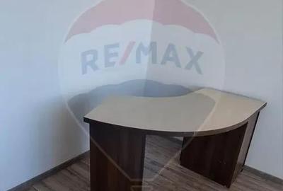 Spațiu comercial, de 10 mp, în Central - 2