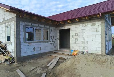 Casă cu 2 camere decomandat în Central - 1