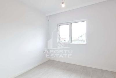 Casă cu 4 camere cu Teren 300 Mp în Dumbrăvița