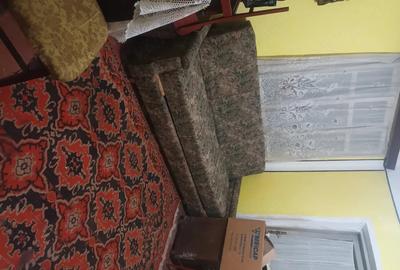 Casă cu 4 camere cu Teren 22 Mp în Central - 2
