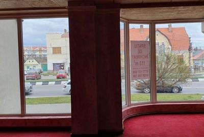 Spațiu comercial, de 113 mp, în Central