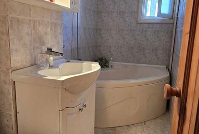 Apartament cu 3 camere decomandat în Exterior Vest - 7