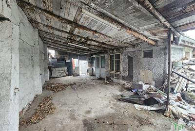 Teren intravilan+casa demolabila, dubla deschidere, 200 mp, toate utilitatile, P - 3