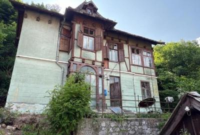 Casă individuală cu 5 camere în Centrul Istoric