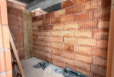 Duplex cu 4 camere cu Canalizare în Dumbrăvița - 10