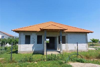 PRET REDUS!!! Casa parter in Mandruloc - 3