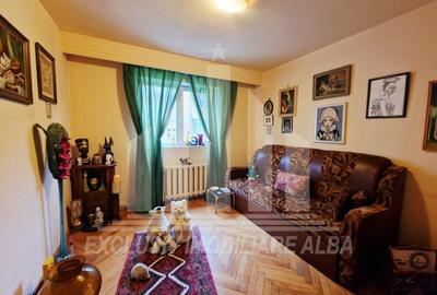 Apartament cu 3 camere semidecomandat în Cetate - 3
