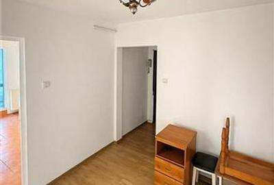Apartament cu 3 camere decomandat în Dacia - 2