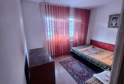 Apartament cu 3 camere decomandat în Inel II - 1