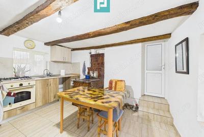 Casa renovata in localitatea Lazuri, Arad - 6