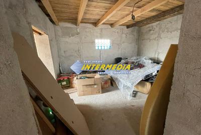 Casă individuală cu 5 camere cu Canalizare în Central - 7