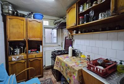 Piata Amzacea - casa 3 camere (suprafata totala teren 114 mp ) - 16