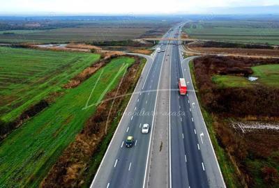 Teren intravilan curti-constructii, industrial, Autostrada A1 - km 62 - 12