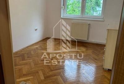 Apartament cu 4 camere, 2 bai, 2 balcoane,decomandat,Spitalul Judetean Apartament cu 4 camere, 2 bai, 2 balcoane,decomandat,Spitalul Judetean - 6