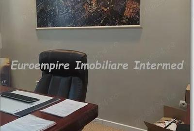 Spațiu comercial, de 90 mp, în Central - 1