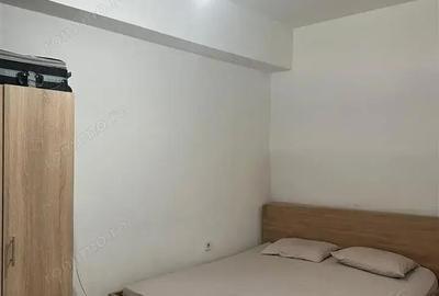 Garsonieră decomandată în 1 Mai - 3