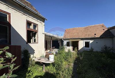 Casa cu teren 350mp, zona Mosnei, str. Anton Pann - 1