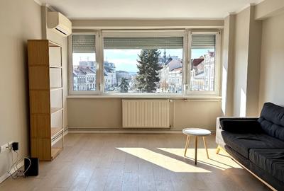 Apartament cu 2 camere semidecomandat, mobilat în Central - 1