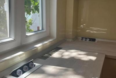 Apartament cu 4 camere decomandat în Rahova - 4