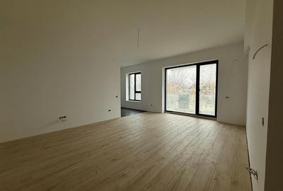 Apartament cu 3 camere semidecomandat în Sisești - 9