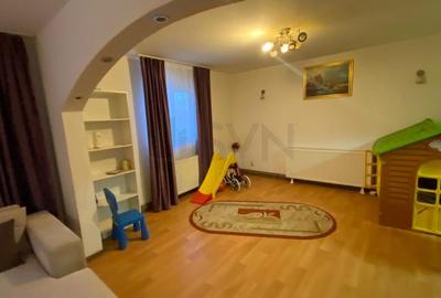 Casă individuală cu 8 camere cu Canalizare în Giulești - 7