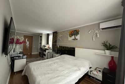 Duplex cu 5 camere cu Canalizare în Central - 37